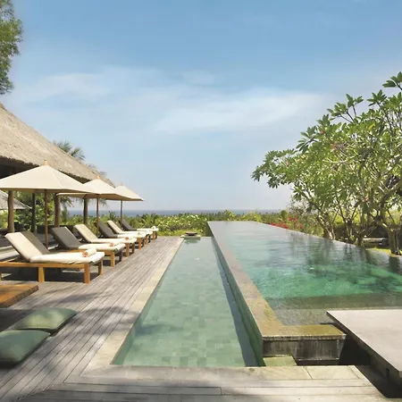 Qunci Villas Resort Mangsit Exterior photo