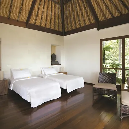 Qunci Villas Resort Mangsit Exterior photo
