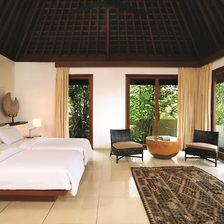 Qunci Villas Resort Mangsit Exterior photo
